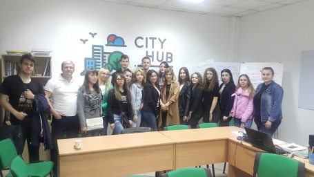 У Сєвєродонецьку місцевих лідерів навчали розвивати громади