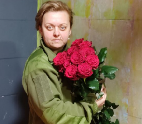 Коли війна не відпускає: історія Інни Вишневської – багатодітної матері, художниці та парамедика Коли війна не відпускає: історія Інни Вишневської – багатодітної матері, художниці та парамедика