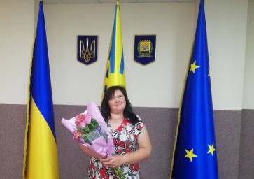 Йти вперед та допомагати людям