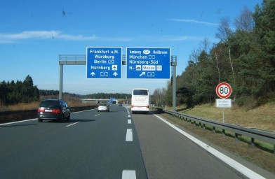 Боротьба з ДТП: які закони дорожнього руху діють в Європі