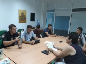 Полиция и громада Северодонецка вместе ищут пути повышения безопасности на дорогах Полиция и громада Северодонецка вместе ищут пути повышения безопасности на дорогах