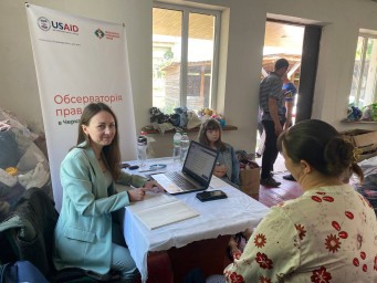 Юрист Обсерваторії прав жінок допоміг завершити процес звільнення та стати на пенсійний облік