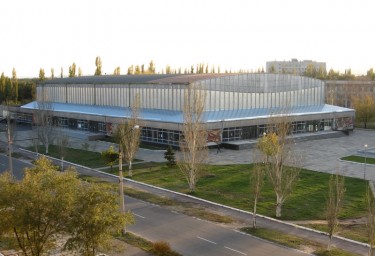 Мэр Северодонецка назвал переход Ледового дворца в собственность РВС Банка рейдерским захватом